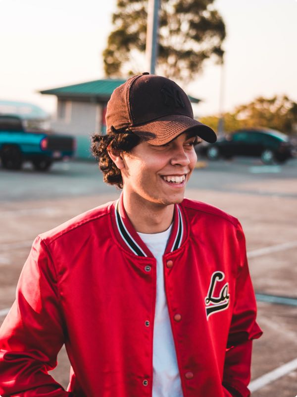 About 4 justin clark zvTmgFapL7g unsplash