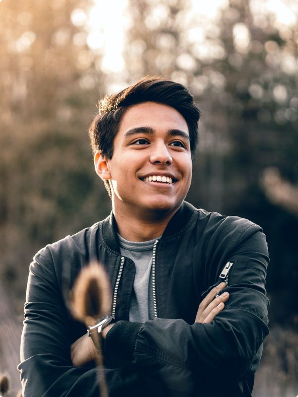 About 2 warren wong VVEwJJRRHgk unsplash